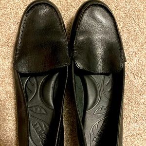 Born Black Leather Loafer 9 VGUC